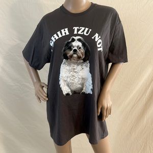 Grey t-shirt shihtzu design